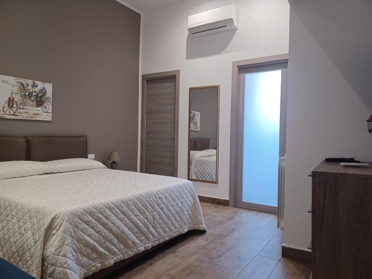 Giorgisa Apartment ปาแลร์โม ภายนอก รูปภาพ